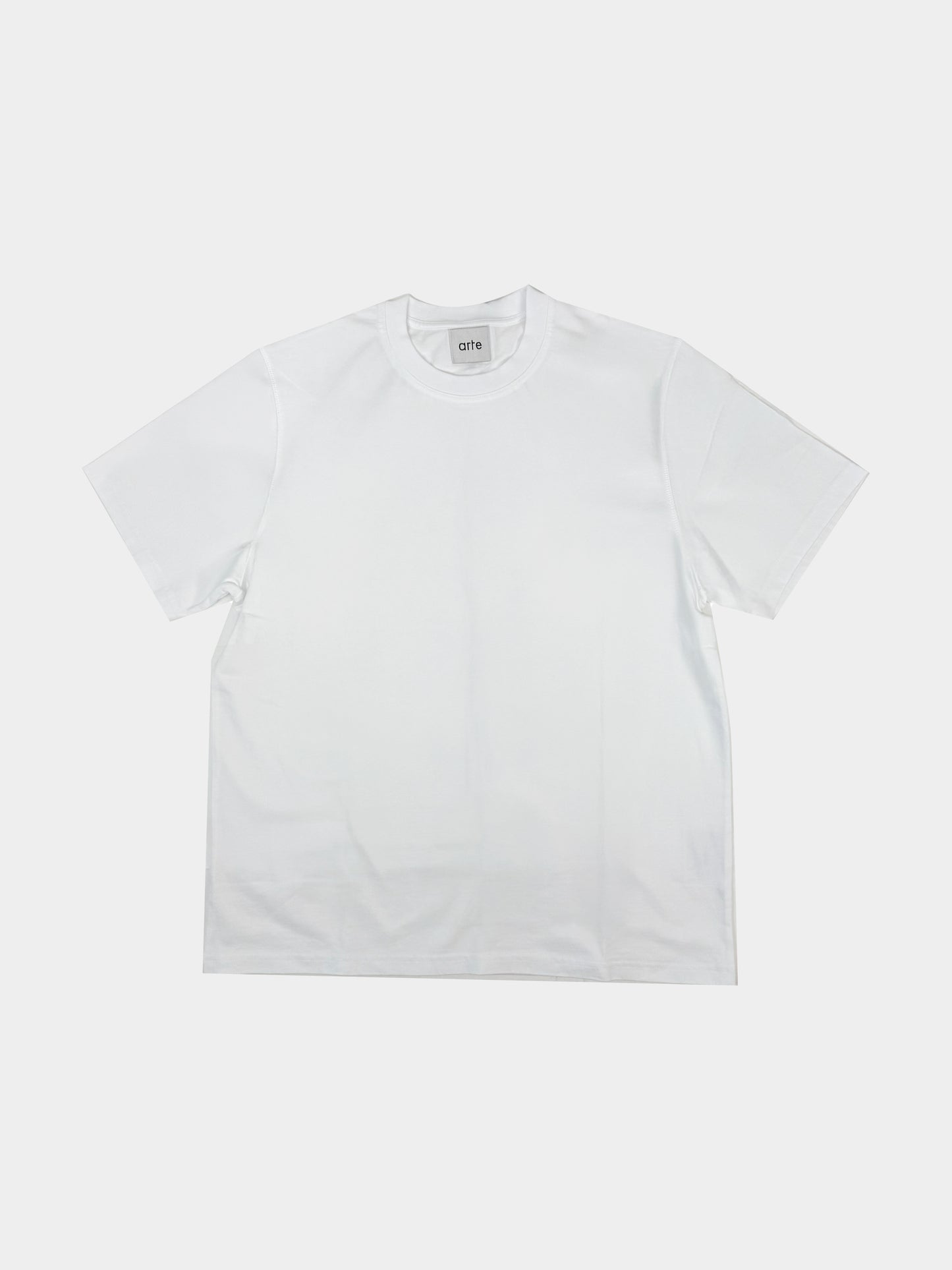 T-Shirt stampa ritagliata ARTE