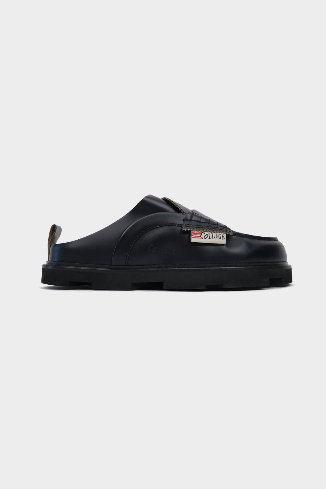 Scarpe College