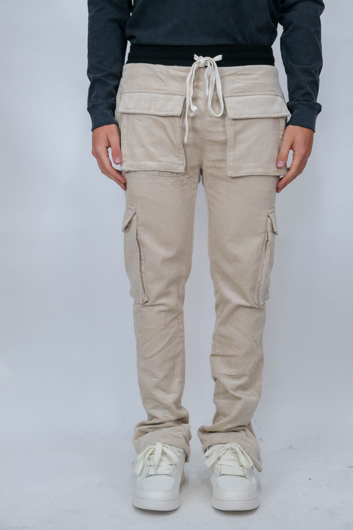 Pantaloni MOUTY PARIS