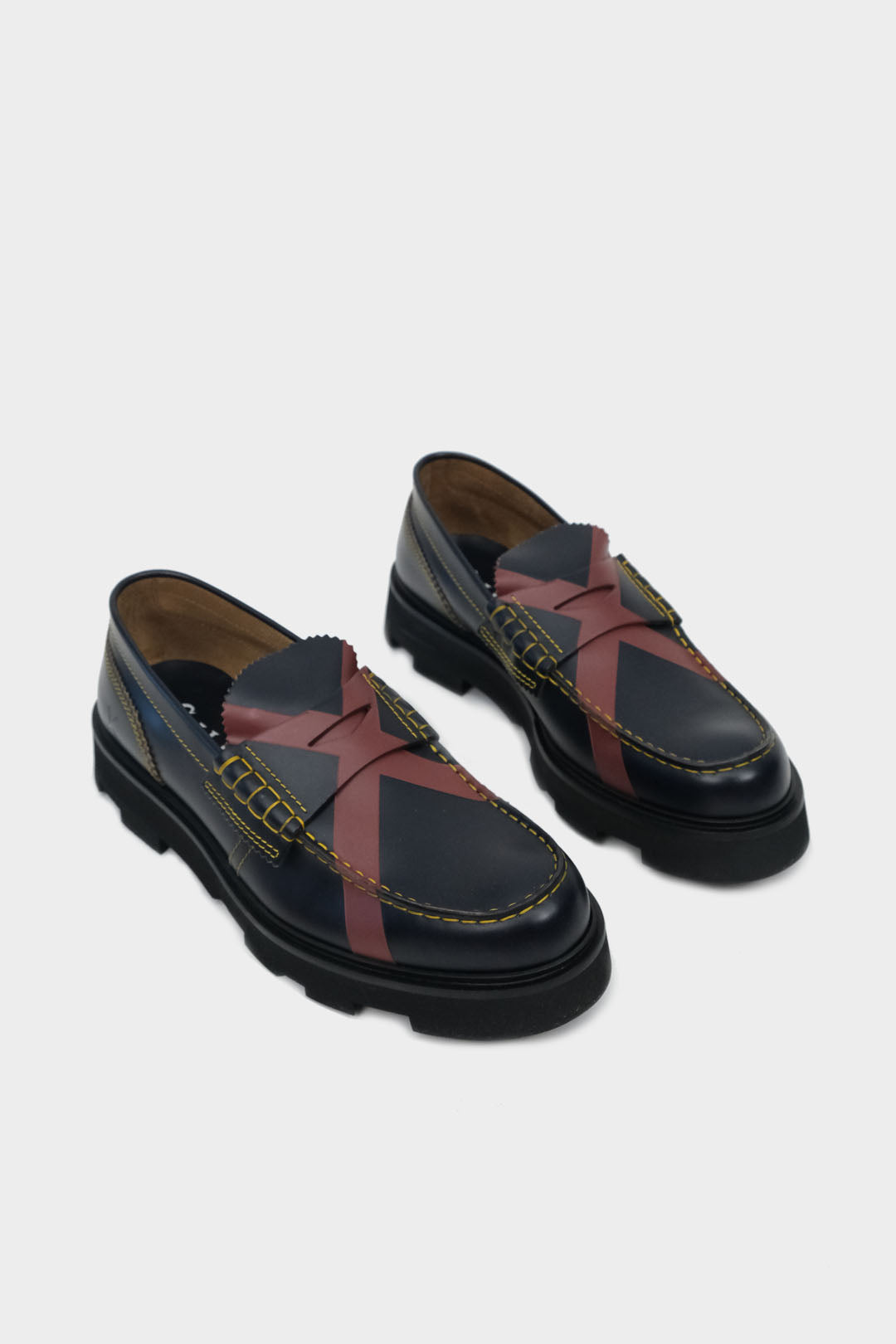 Scarpe College