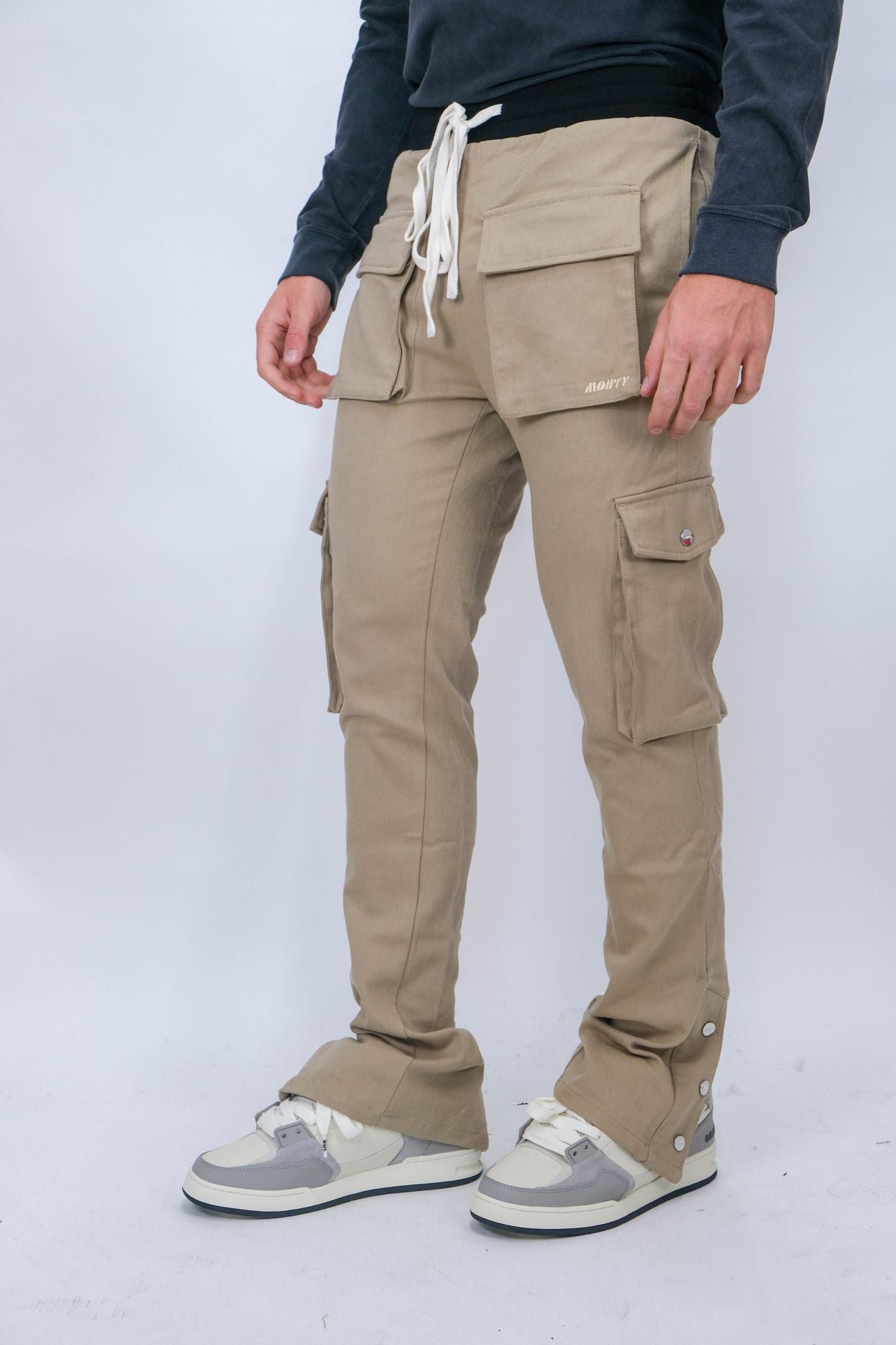 Pantaloni MOUTY PARIS