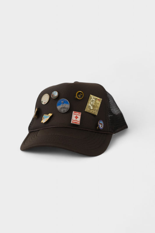 Cappello con spille AMISH