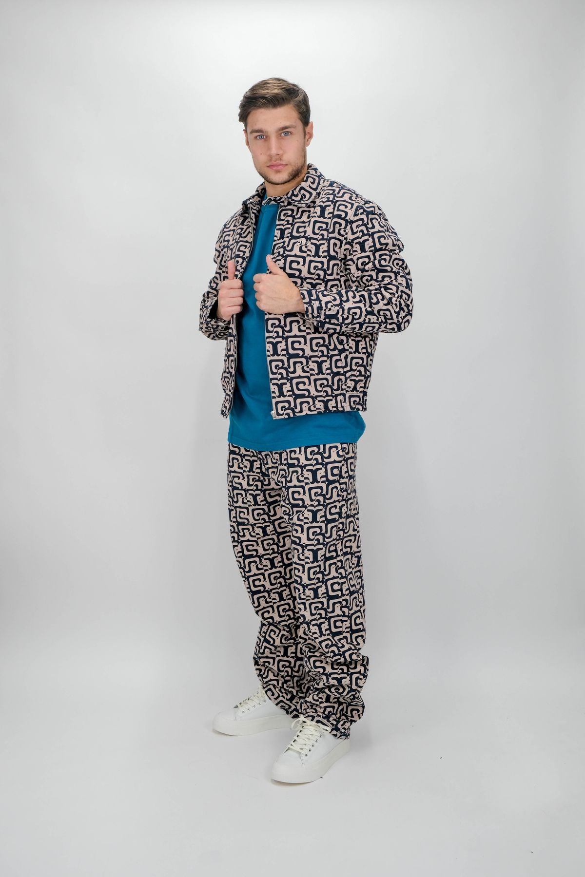 Pantaloni ARTE