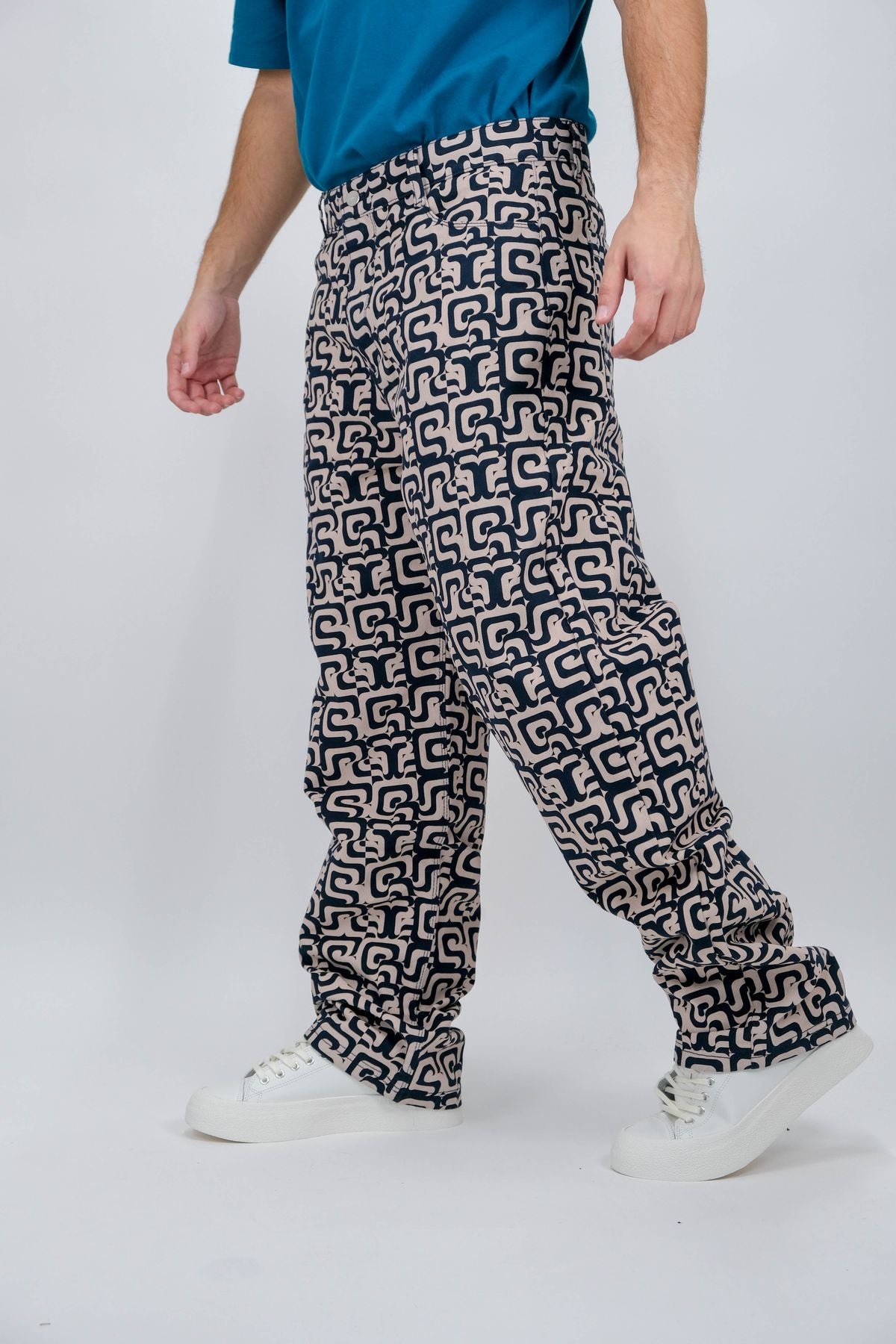 Pantaloni ARTE